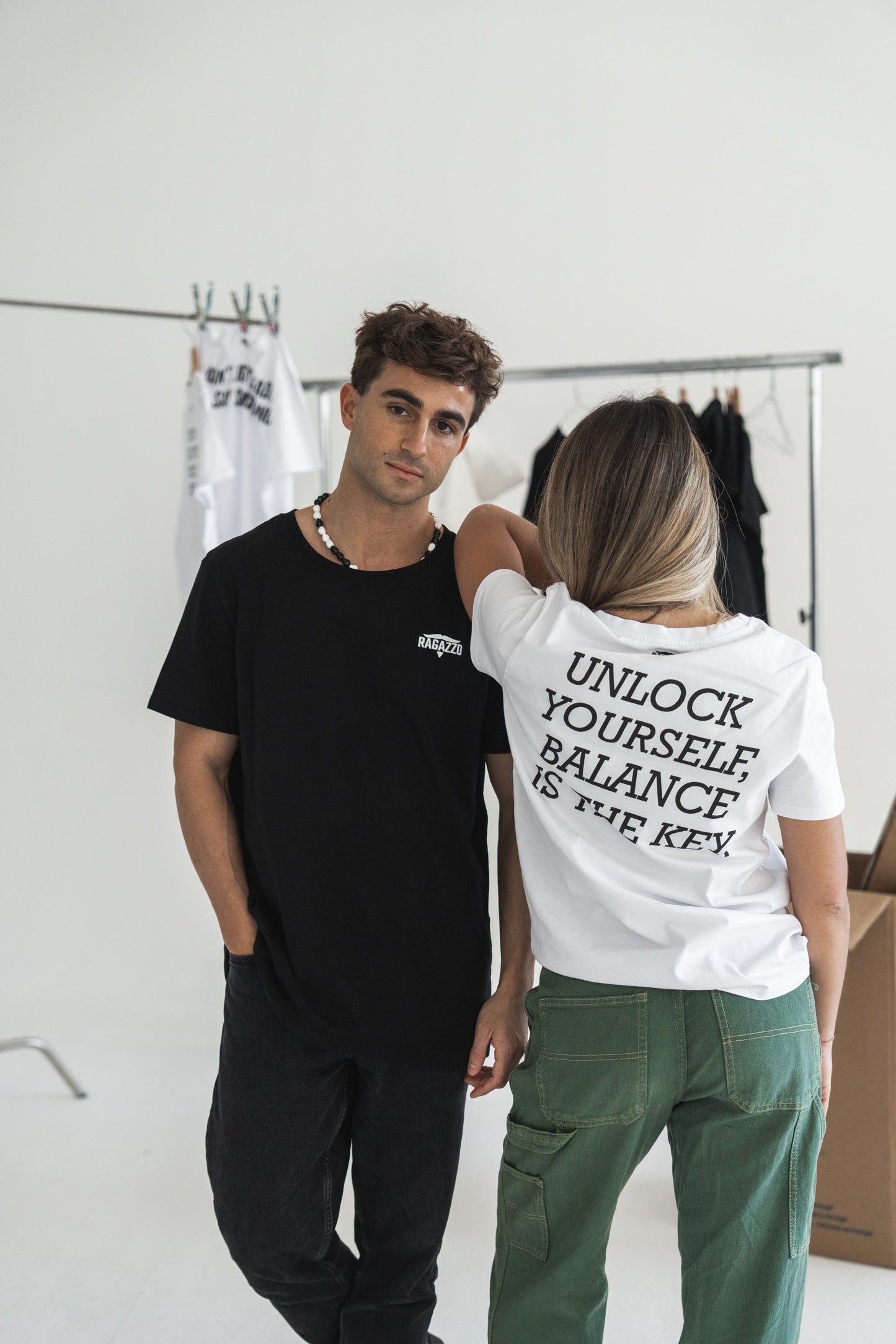 T-Shirt • Branco • "Unlock yourself, balance is the key"