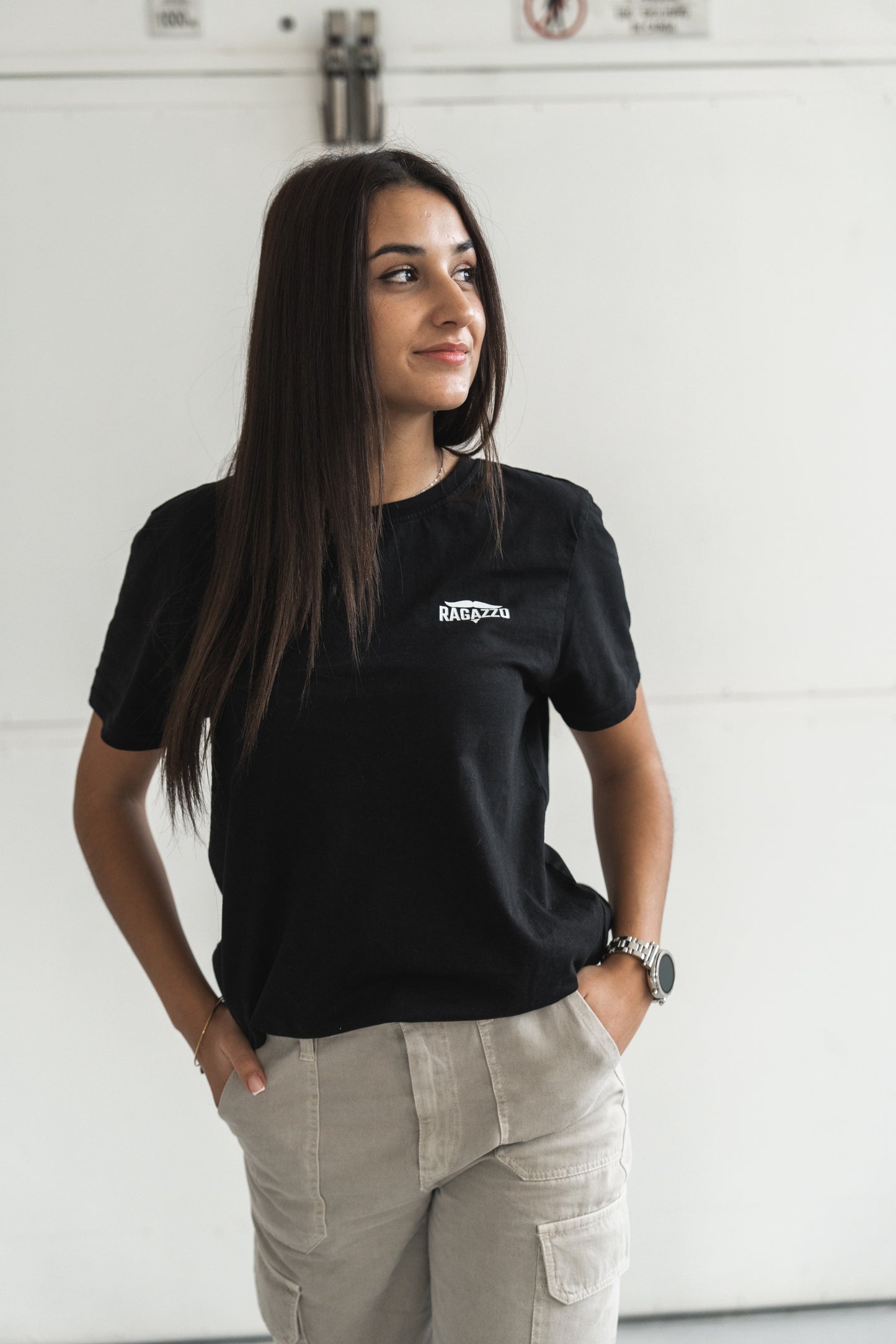 T-Shirt • Preto • "Motivation Makes You Start, Discipline Keeps You Going"